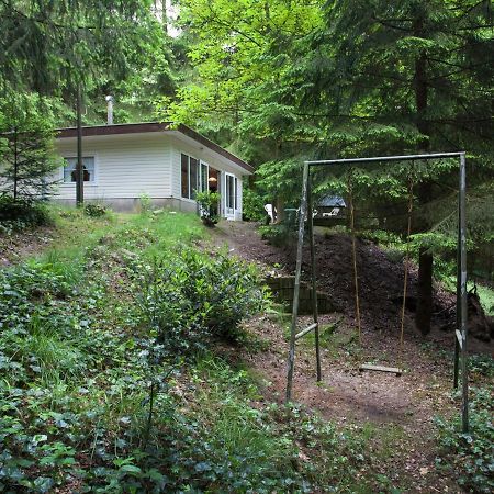 Peacefully Chalet In Lanklaar With Garden Dilsen-Stokkem Exterior foto