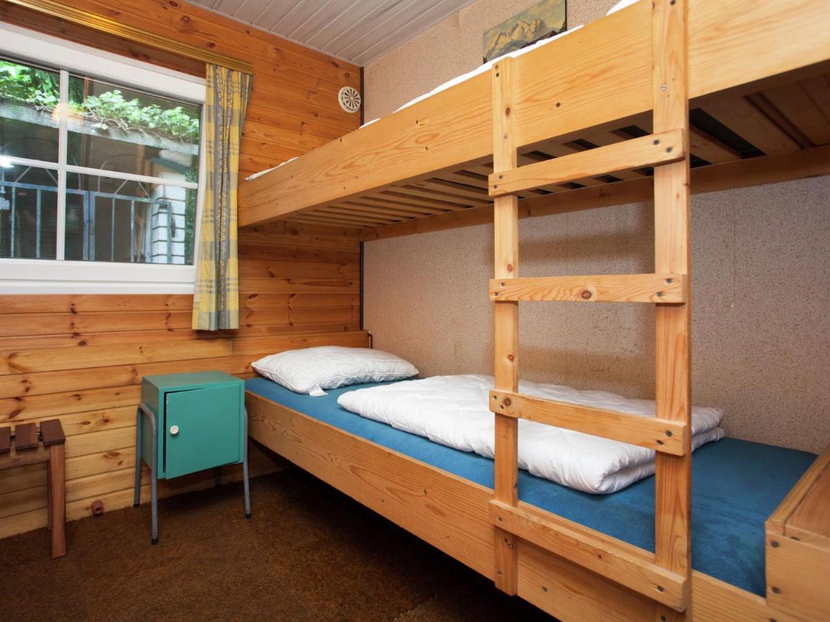 Peacefully Chalet In Lanklaar With Garden Dilsen-Stokkem Quarto foto